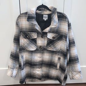 Kensie plaid size M shacket:)
